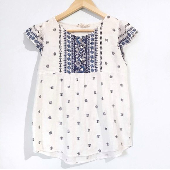Sweet Wanderer Tops - Blue and white floral paisley blouse